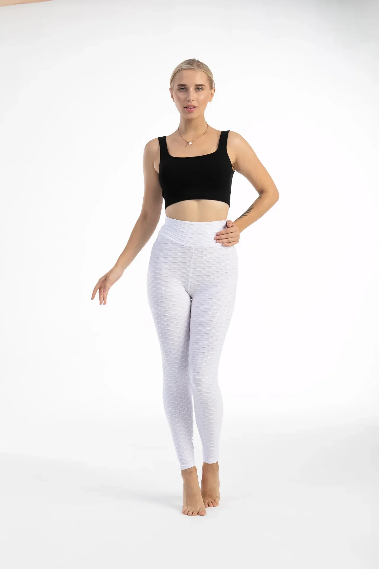 Female Seamless Elastic Bubble Pants Sexy Slim Tights Outdoor Jogging Walking High Waist Hip Liftting Fashion Yoga Leggings