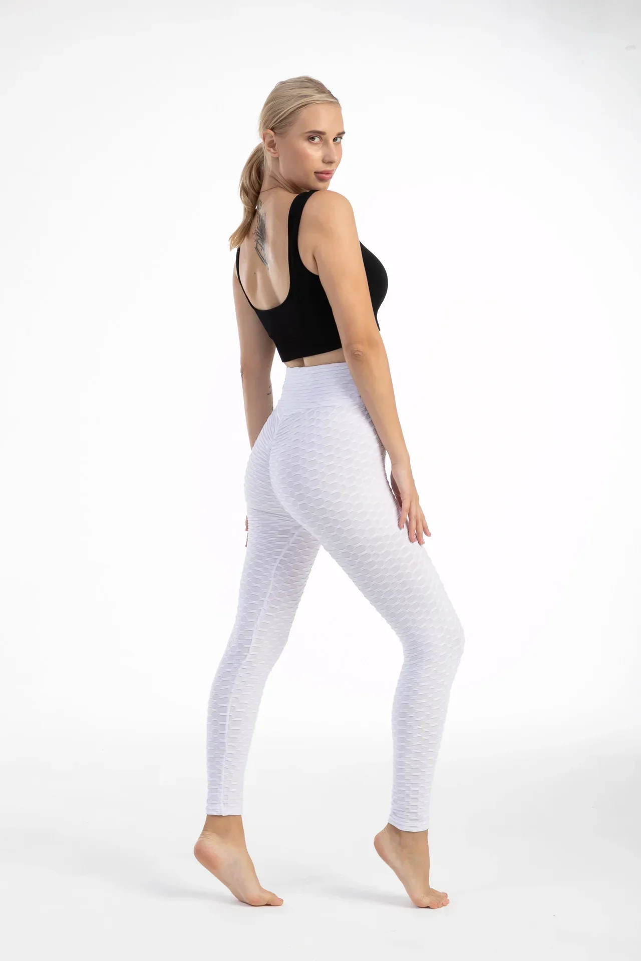 Female Seamless Elastic Bubble Pants Sexy Slim Tights Outdoor Jogging Walking High Waist Hip Liftting Fashion Yoga Leggings