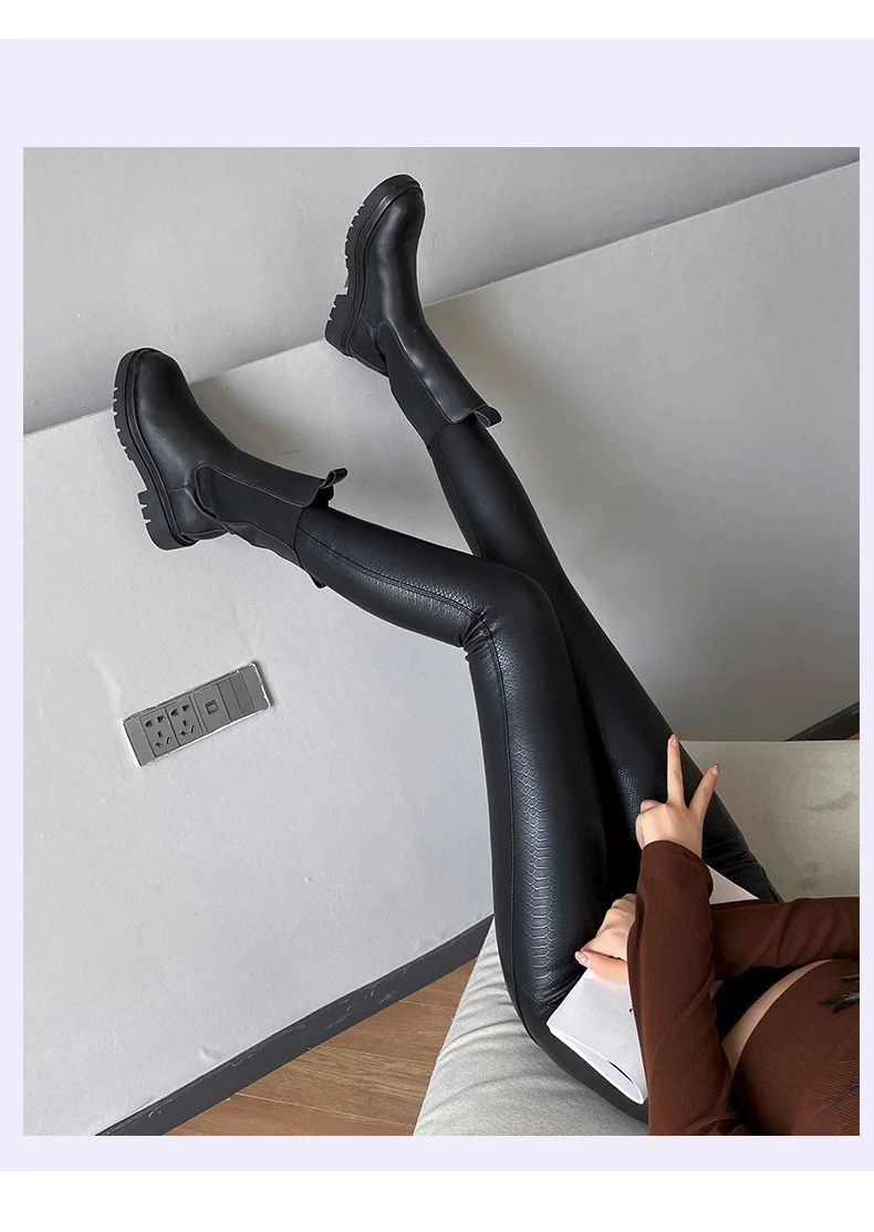 BIVIGAOS Letter Graffiti Leather Leggings Women Autumn Winter Slim Fleece Warm Leggings Gothic Motorcycle Leather Pencil Pants