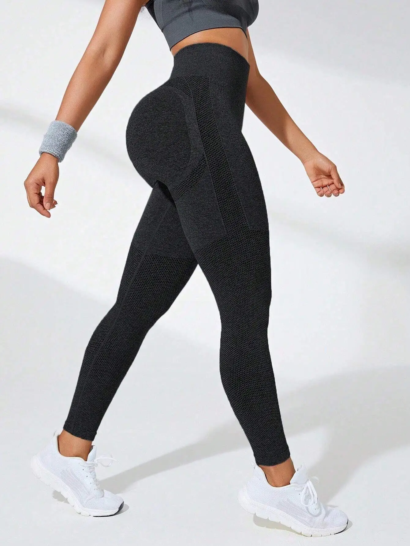 Women High Waist Sports Leggings Seamless Yoga Pants High Elastic Hip Liftting Workout Running Breathable Yoga Fitness Leggings