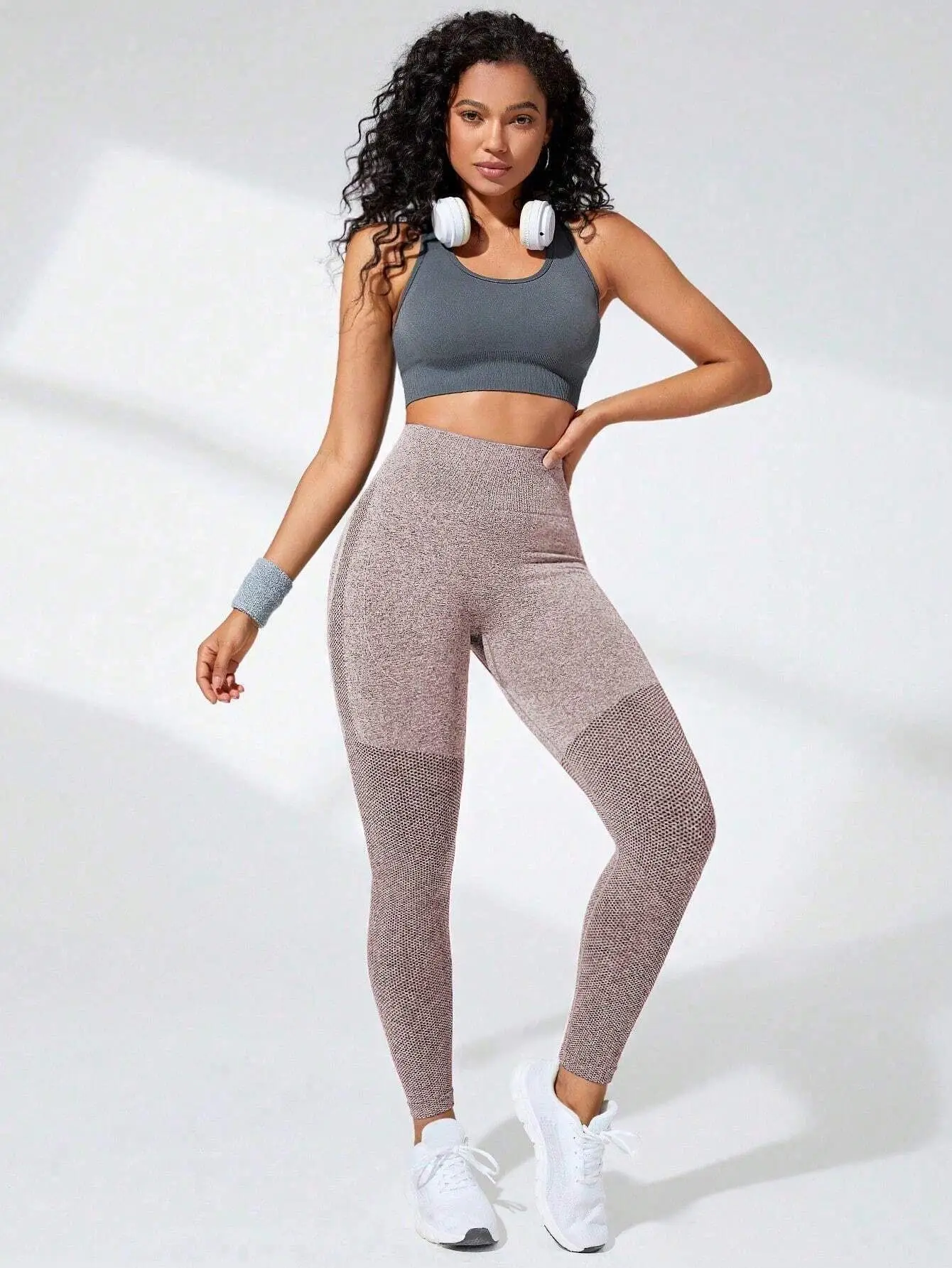 Women High Waist Sports Leggings Seamless Yoga Pants High Elastic Hip Liftting Workout Running Breathable Yoga Fitness Leggings