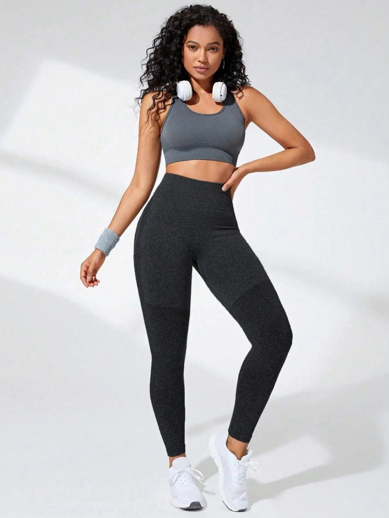 Women High Waist Sports Leggings Seamless Yoga Pants High Elastic Hip Liftting Workout Running Breathable Yoga Fitness Leggings