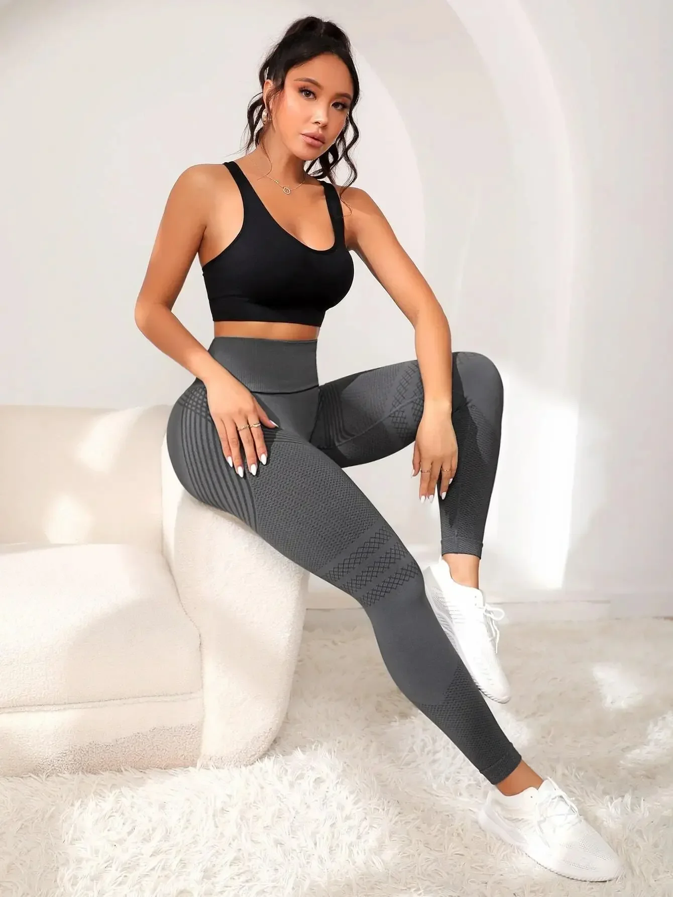 Knited Seamless Leggings Women Sports High Waist Tights Gym Trainning Running Stretchy Hip Lift Leggings Yoga Fitness Pants