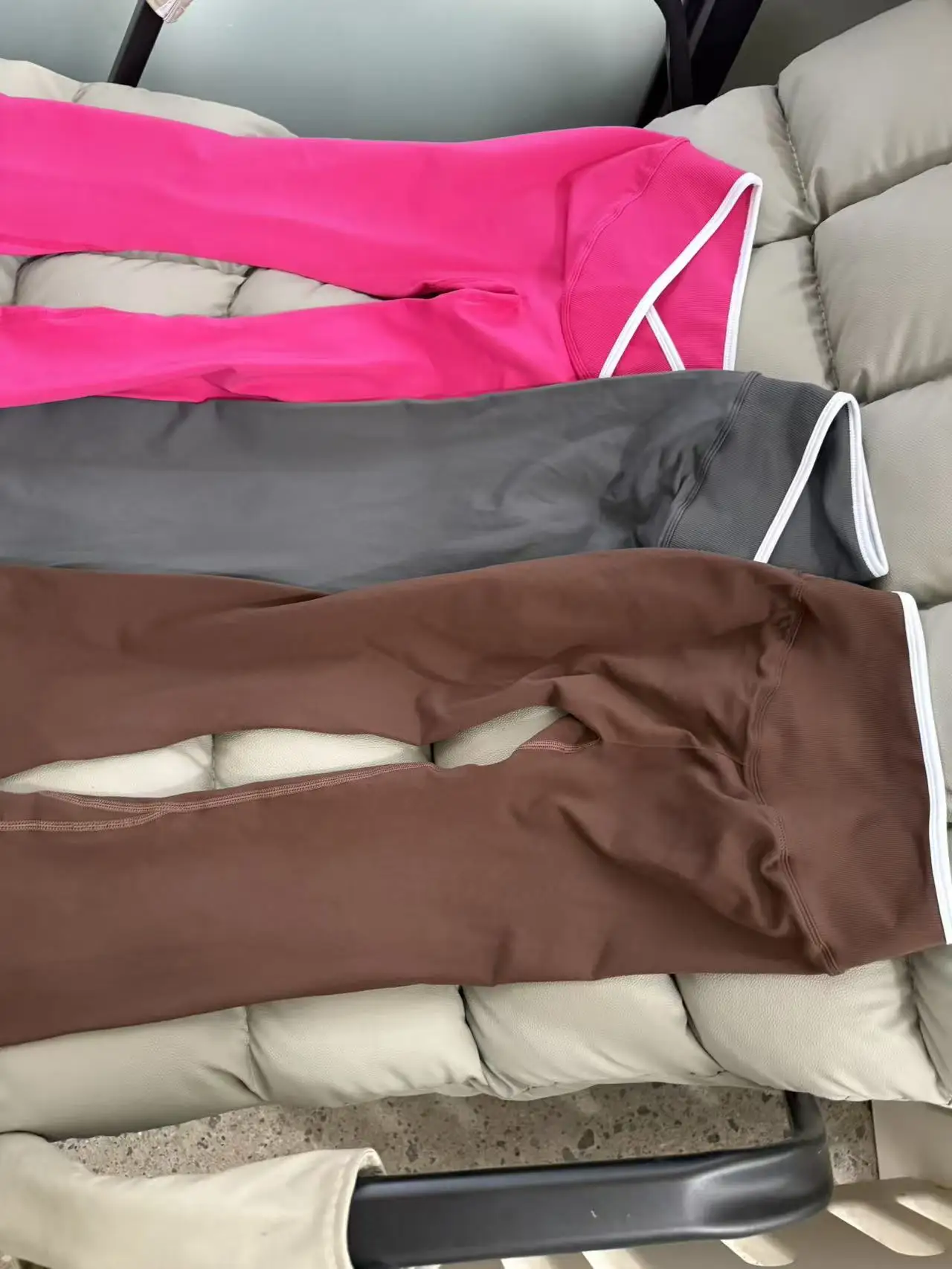 Sporty Flared Yoga Pants Women Color Block Cross Waist Bootcut Leggings Butt Lifting Tummy Control Workout Fitness Leggings