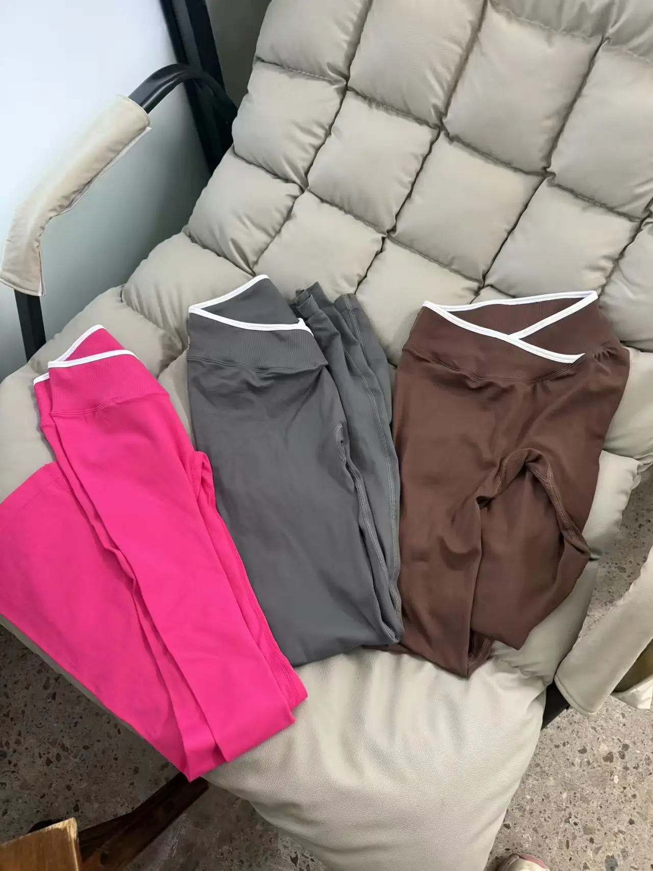 Sporty Flared Yoga Pants Women Color Block Cross Waist Bootcut Leggings Butt Lifting Tummy Control Workout Fitness Leggings
