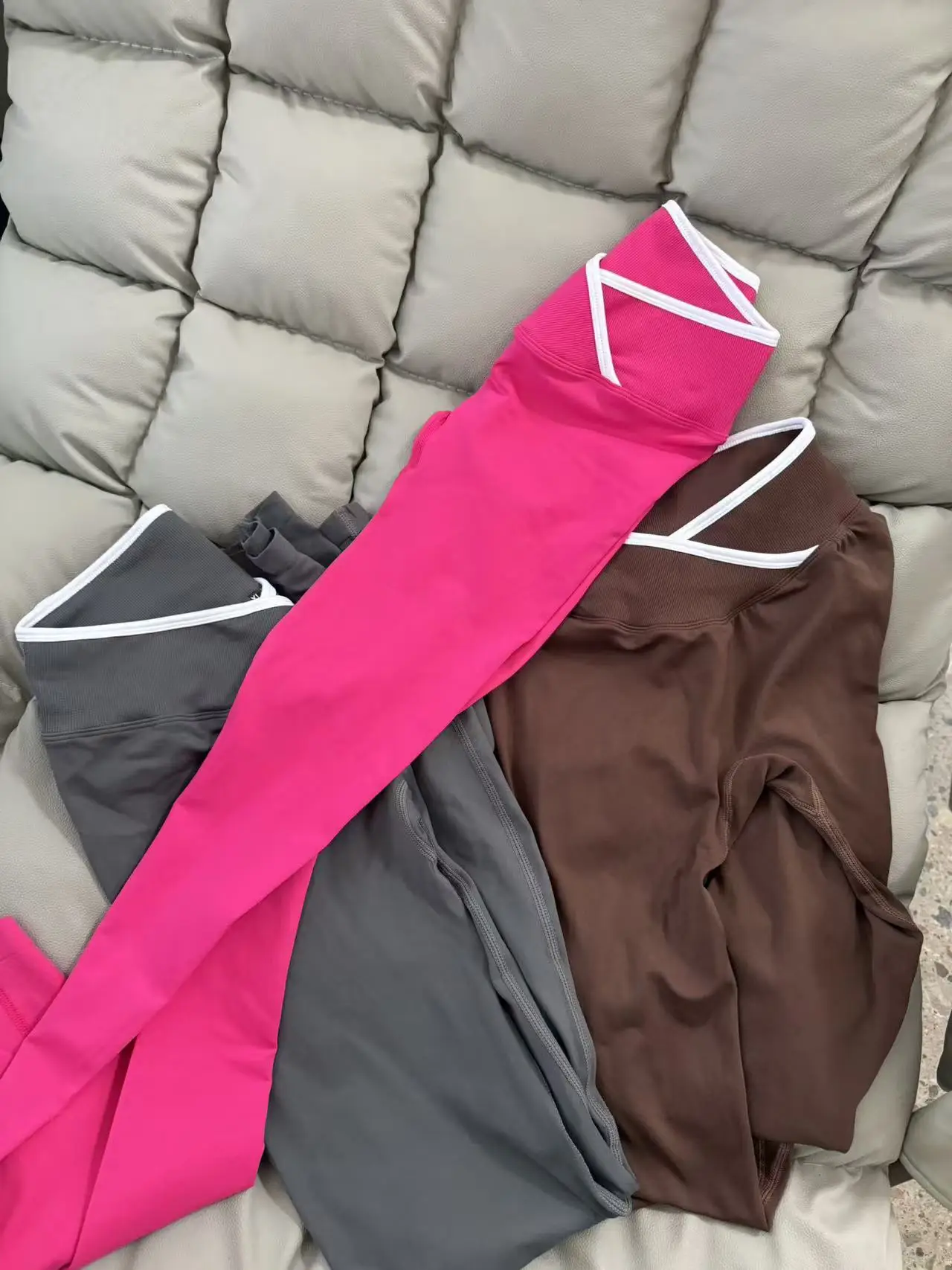 Sporty Flared Yoga Pants Women Color Block Cross Waist Bootcut Leggings Butt Lifting Tummy Control Workout Fitness Leggings