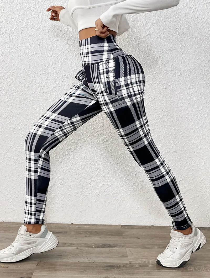Tight Elastic Sports Fitness Leggings Women Vintage Plaid Printed with Pockets Fleece Leggings Thicken Fall Winter Thermal Pants