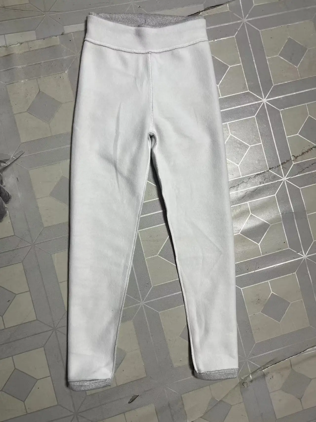 Embroidered Thick Fleece Leggings Women Thermal Pants High Waist Elastic Solid Color Slim Winter Seamless Casual Tights Leggings
