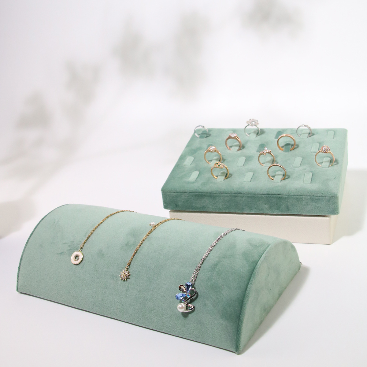 Jewelry Rack Display Pink Velvet Cloth Window Necklace RingJewelry Exhibitor Props High-End Display Props Free Combination