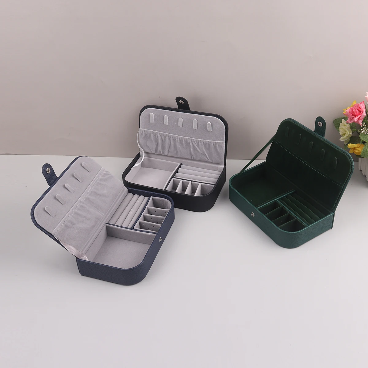 2024 Portable Jewelry Box Jewelry Organizer Display Travel Jewelry Case Boxes Button Leather Storage Chenille Jewelers Joyero