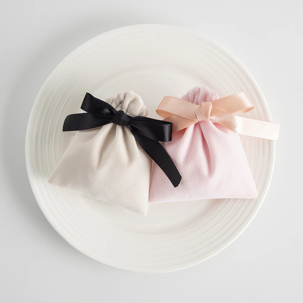5pcs/Lot Bulk Beige Velvet Pouches Ribbon Jewelry Packing Display Storage For Wedding Candy Gift Travel Drawstring Dust Bags