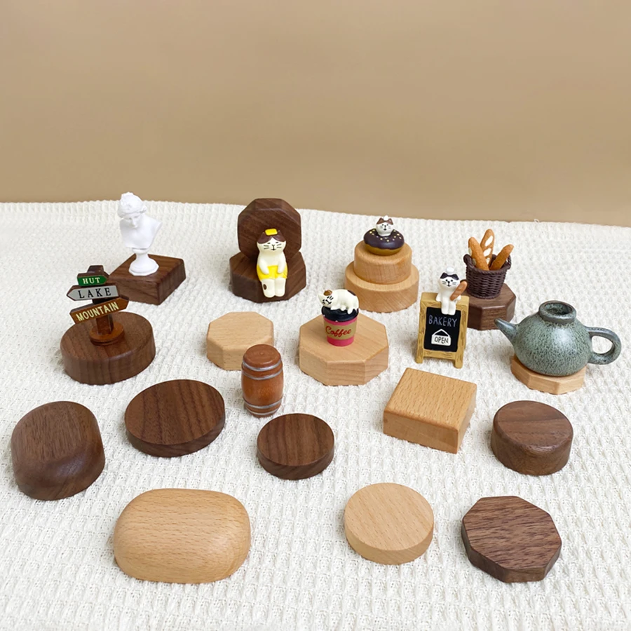 Wood Jewelry Display Stand Walnut Figure Doll Organizer, Handmade Mini Beech Figurines Blind Box Base Cosmetics Ring Holder