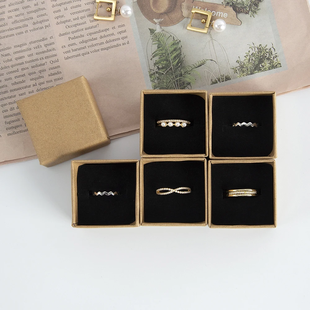 10pcs Kraft 4x4x3cm Rings Jewelry Box Brown Organizer Carton Cardboard Travel Jewelry Gift Packaging Box Case With Sponge Inside