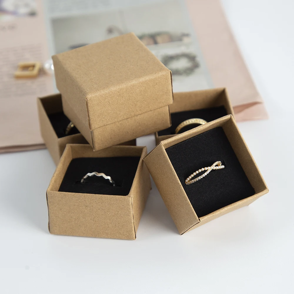 10pcs Kraft 4x4x3cm Rings Jewelry Box Brown Organizer Carton Cardboard Travel Jewelry Gift Packaging Box Case With Sponge Inside