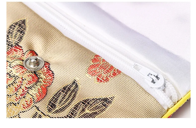 Chinese Brocade Handmade Silk Embroidery Padded Zipper Small Jewelry Gift Storage Pouch Bag Snap Case Satin Coin Purse Wholesale