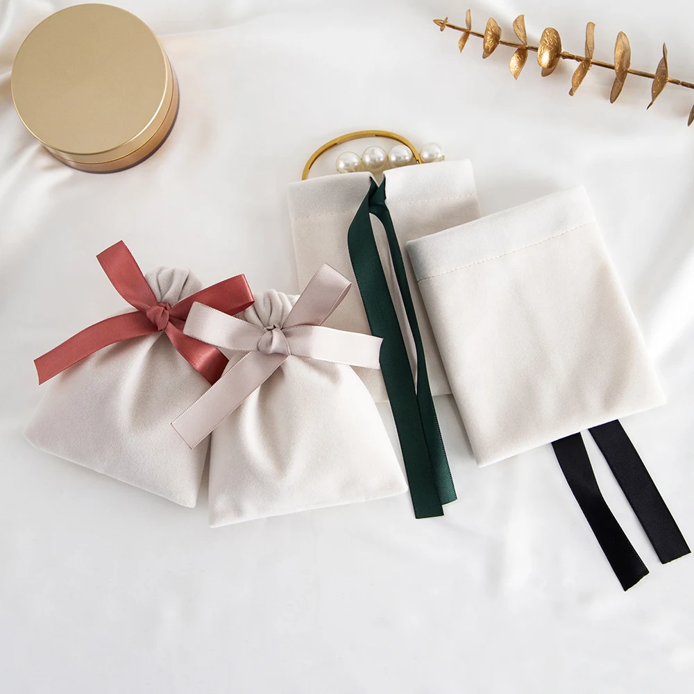 5Pcs Beige Velvet Bag Jewelry Suede Gift 7x9cm 10x12cm 12x15cm 15x20cm Packaging Wedding Favors Candy Earrings Bracelet Pouches