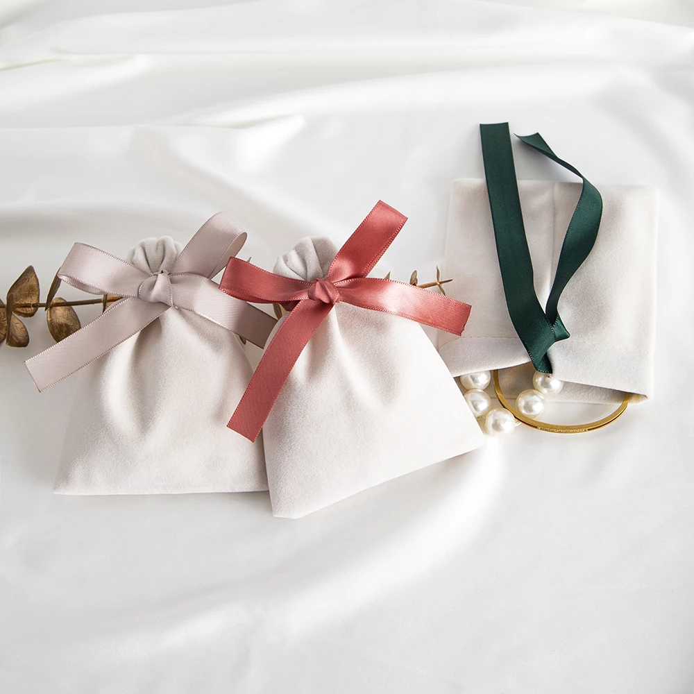 5Pcs Beige Velvet Bag Jewelry Suede Gift 7x9cm 10x12cm 12x15cm 15x20cm Packaging Wedding Favors Candy Earrings Bracelet Pouches