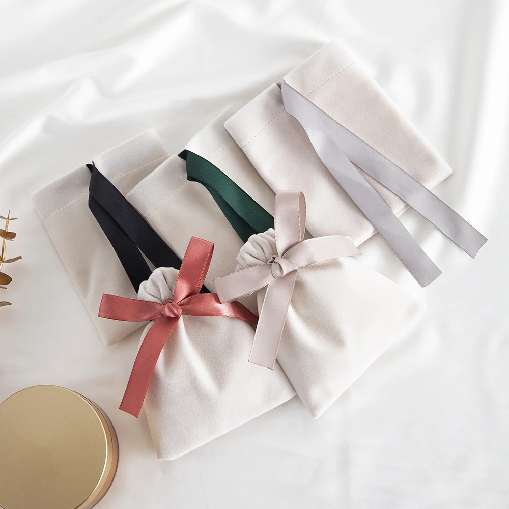 5Pcs Beige Velvet Bag Jewelry Suede Gift 7x9cm 10x12cm 12x15cm 15x20cm Packaging Wedding Favors Candy Earrings Bracelet Pouches