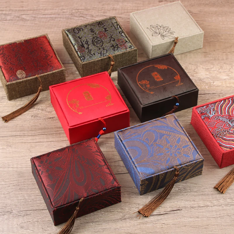 Vintage Tassel Jewelry Box Necklace Jade Bangle Bracelet Pendant Storage Display Box Chinese Style Jewelry Packaging Box