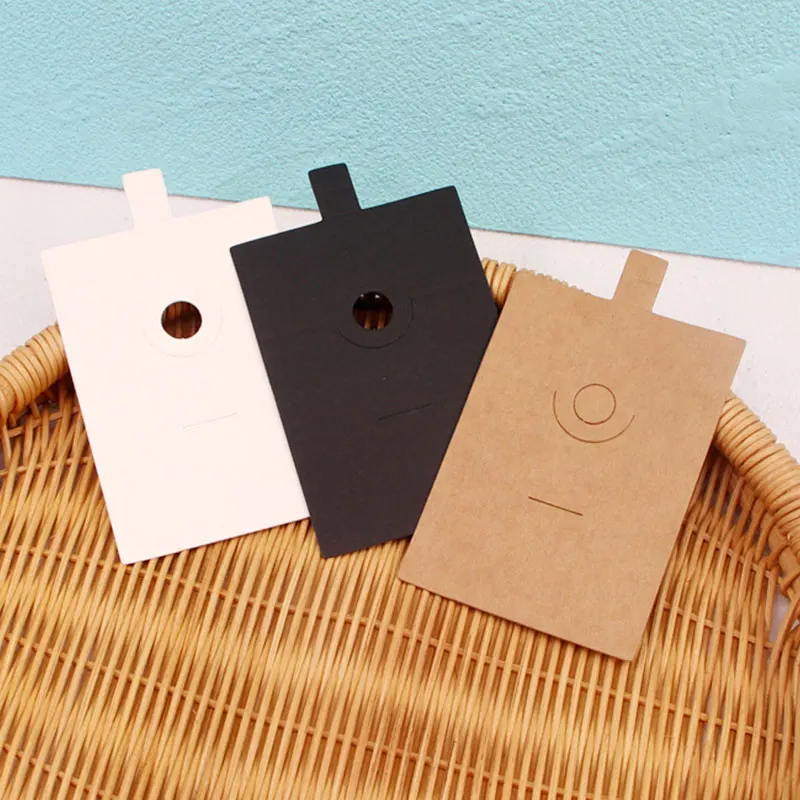 50pcs 6*6CM Jewelry Hang Tags Black White Kraft Paper Cards Label for Diy Jewelry Making Finger Ring Display Storage Holder Card