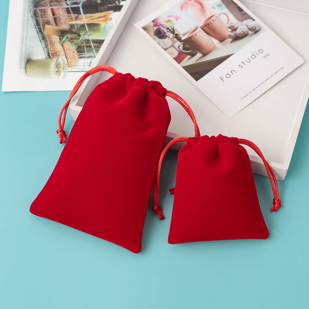 50 Velvet Jewelry Small Gift Bags Mini Size 7X9cm Drawstring Packaging Organizer Pouch For Girl Wedding Favor Candy Goodie Bag