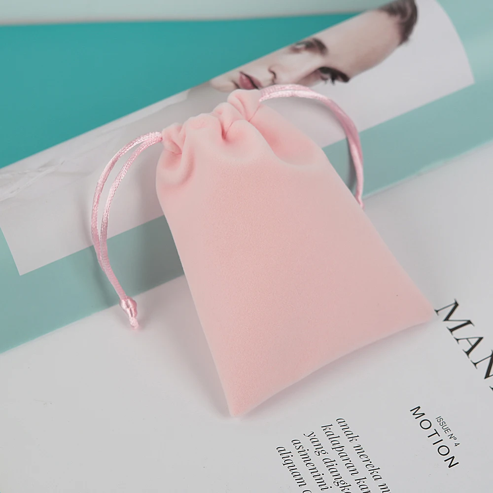 50 Velvet Jewelry Small Gift Bags Mini Size 7X9cm Drawstring Packaging Organizer Pouch For Girl Wedding Favor Candy Goodie Bag