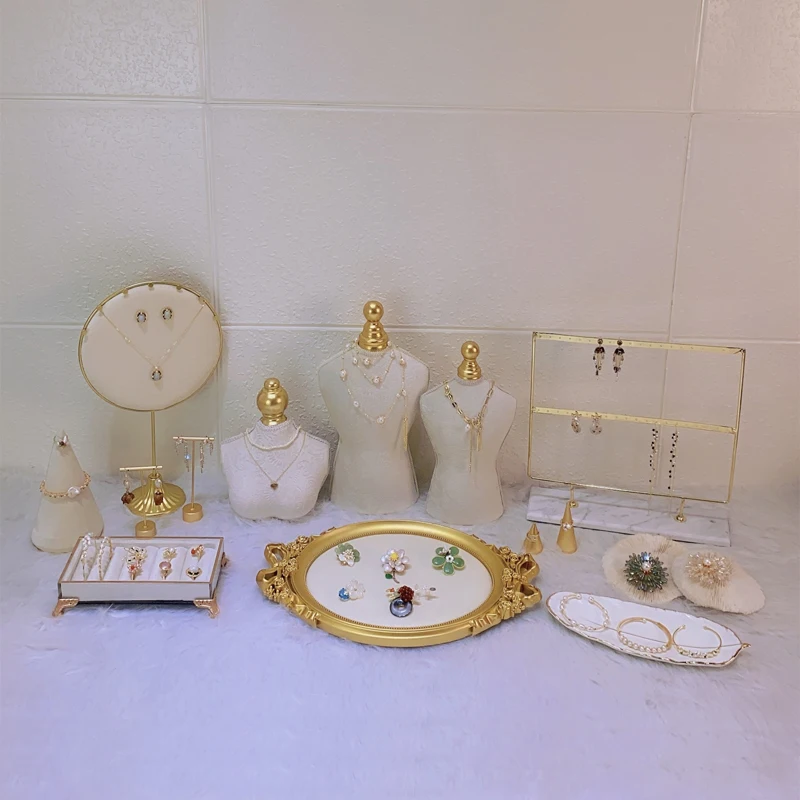 Jewelry Store Window Jewelry Display Case Fashion White Flannelette Head Jewelry Display Rack Ring Necklace Display Rack