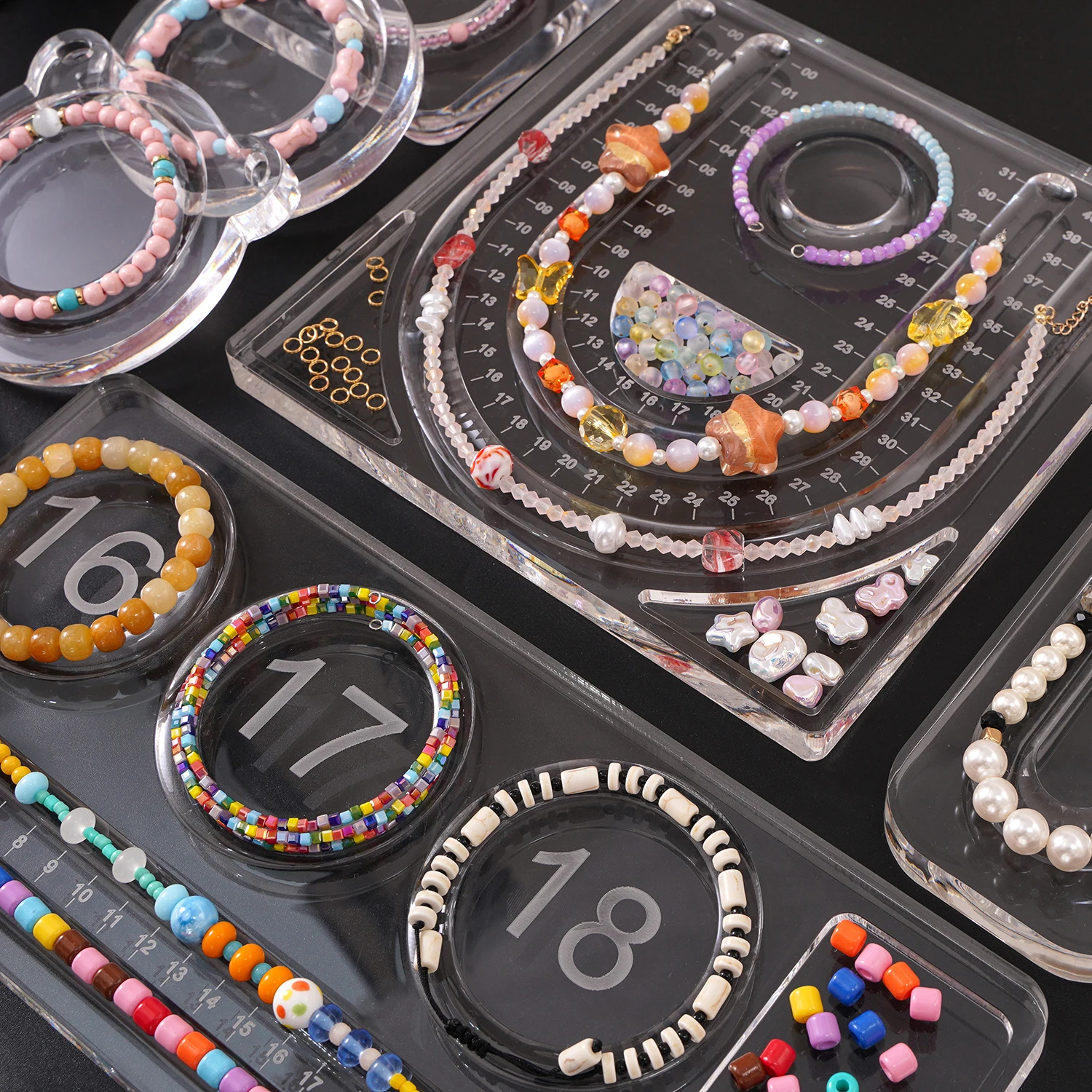 A Transparent Acrylic Jewelry Display Tray Suitable For Jewelry Bracelets And Antique Bracelet Holders Used For Storage And Disp