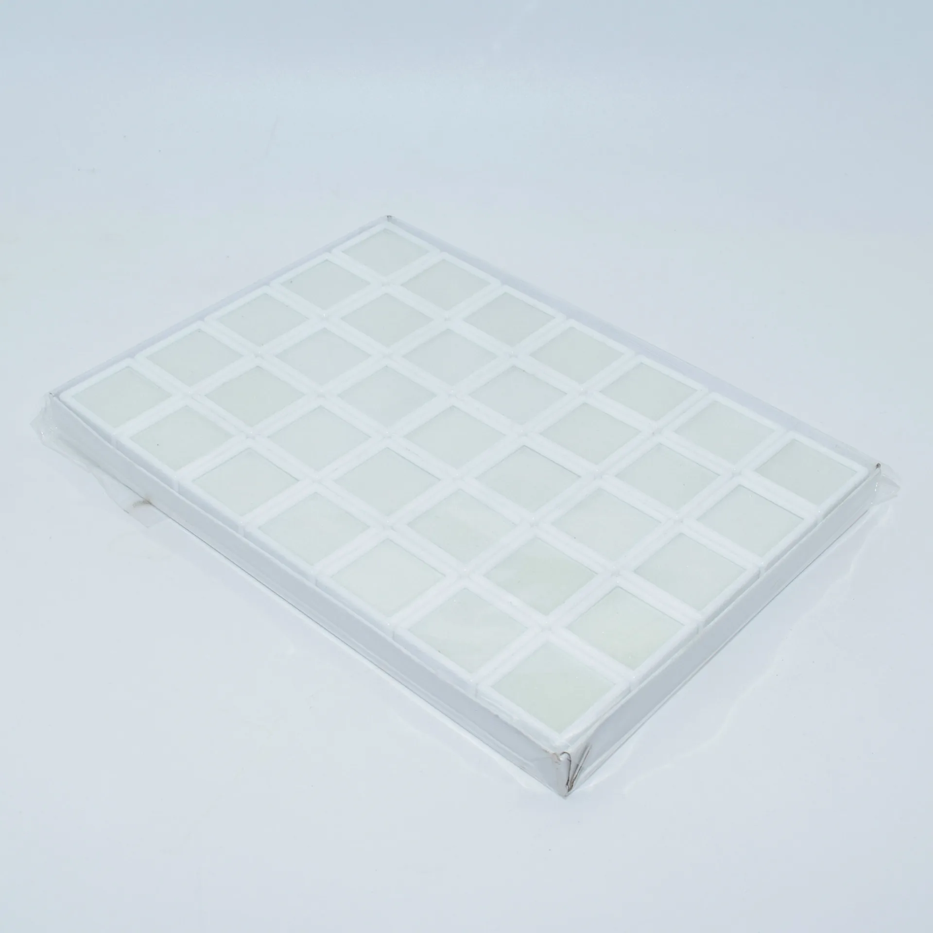 Wholesale Gemstones Collection Box Loose Diamond Jewelry Display Case Holder Gem Show Storage Container Box Plastic White Black