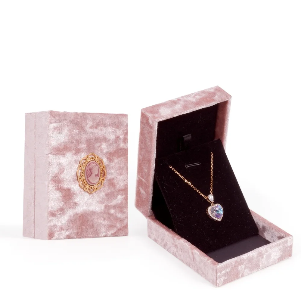 Retro Velvet Pink Jewelry Box Bracelets Necklaces Rings Earrings Jewelry Display Case Wedding Gifts Packaging Box for Women