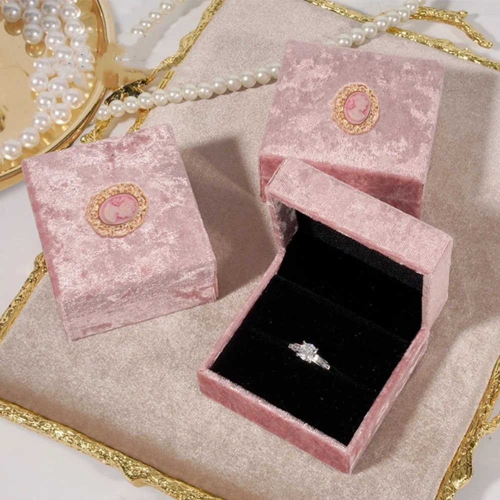 Retro Velvet Pink Jewelry Box Bracelets Necklaces Rings Earrings Jewelry Display Case Wedding Gifts Packaging Box for Women