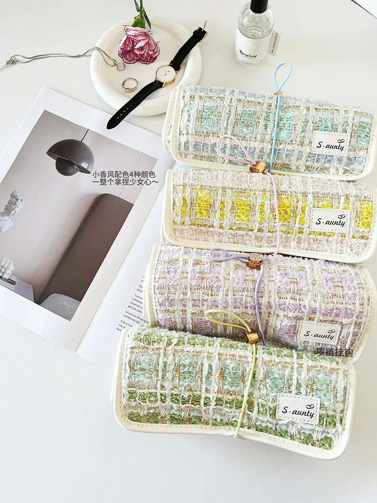 Jewelry Case Roll Bag Portable Velvet Travel Organizer for Necklace Chain Bracelet Jewellery Display Holder Travel Zipper Bag