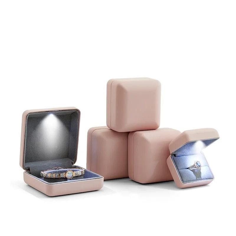 LED Ring Box Wedding Engagement Pendant Bangle Bracelet Earring Storage Case Customized Logo Gift Packaging