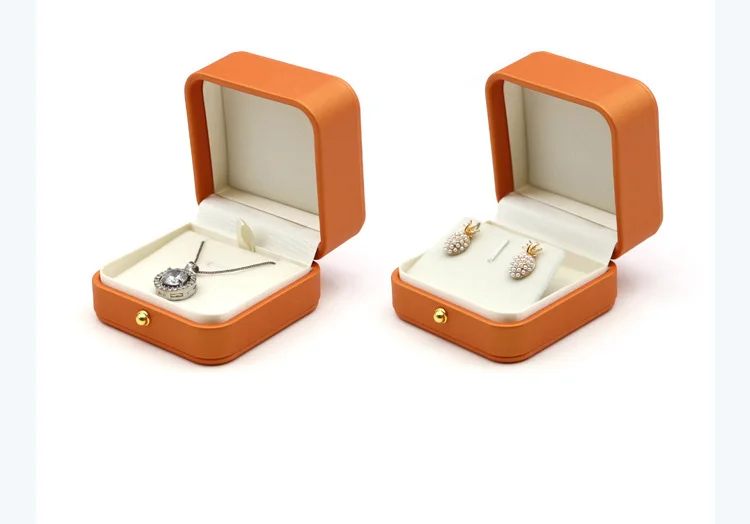 Hot Sale Leather Jewellery Gift Packaging Box Pendant Necklace Bracelet Earring Jewelry Ring Box Gift Cases Customized Logo