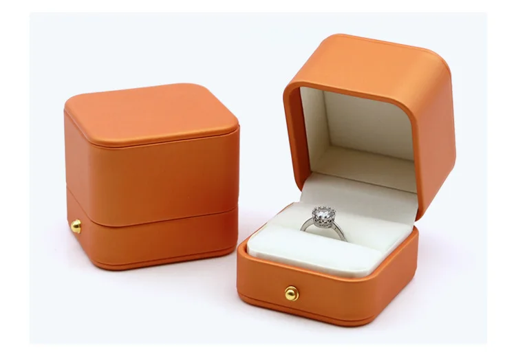Hot Sale Leather Jewellery Gift Packaging Box Pendant Necklace Bracelet Earring Jewelry Ring Box Gift Cases Customized Logo