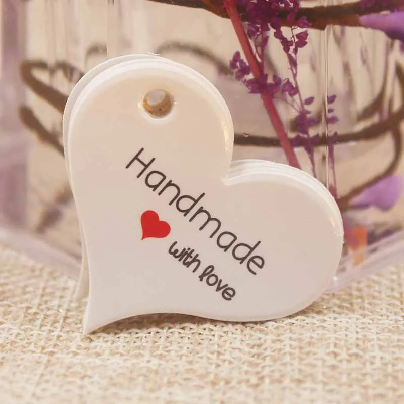 200pcs New Design Kraft/White Handmade Tag, Paper vintage Red Heart Handmade Gift Tag Products Swing Handmade with Love Hang Tag