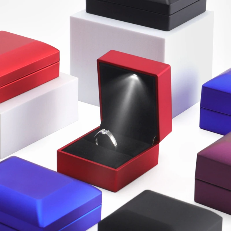 Ring Box High-end Creative LED Lamp Marriage Gift Jewelry Packaging Pendant Necklace Charm Simple and Elegant Top Grade Delicate
