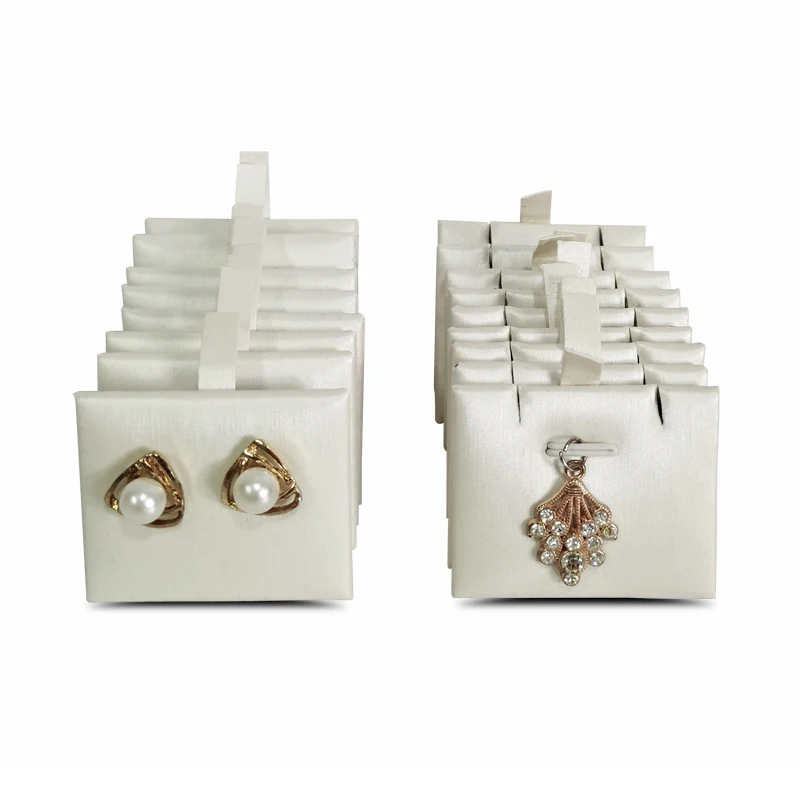 Jewelry Display Small Piece Of Beige White Brushed Leather Earrings Pendant Necklace Collection Jewelry Display Props 5*4cm