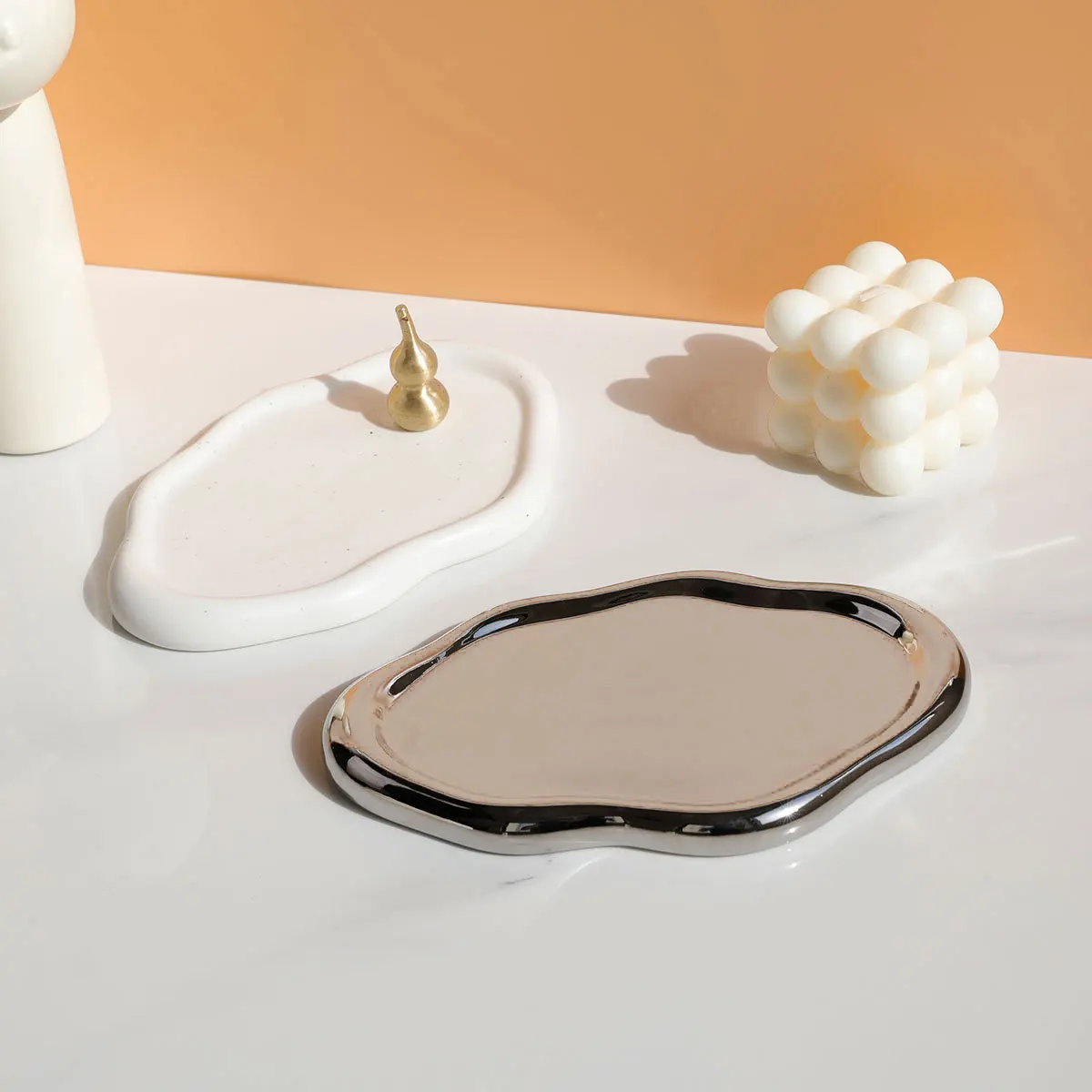 Simple Ceramic Dinner Plate Decorative Plate, Creative Cloud Tray, Kitchen Living Room Home Jewelry Storage Plate, Cloud Plate