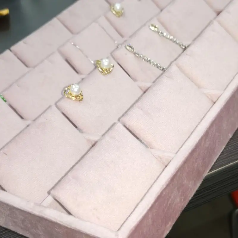Velvet Earnail Pendant Jewelry Display Tray 12 Grid Bracelet Watch Premium Pillow Plate Adjustable Shelf 35*24 Menora