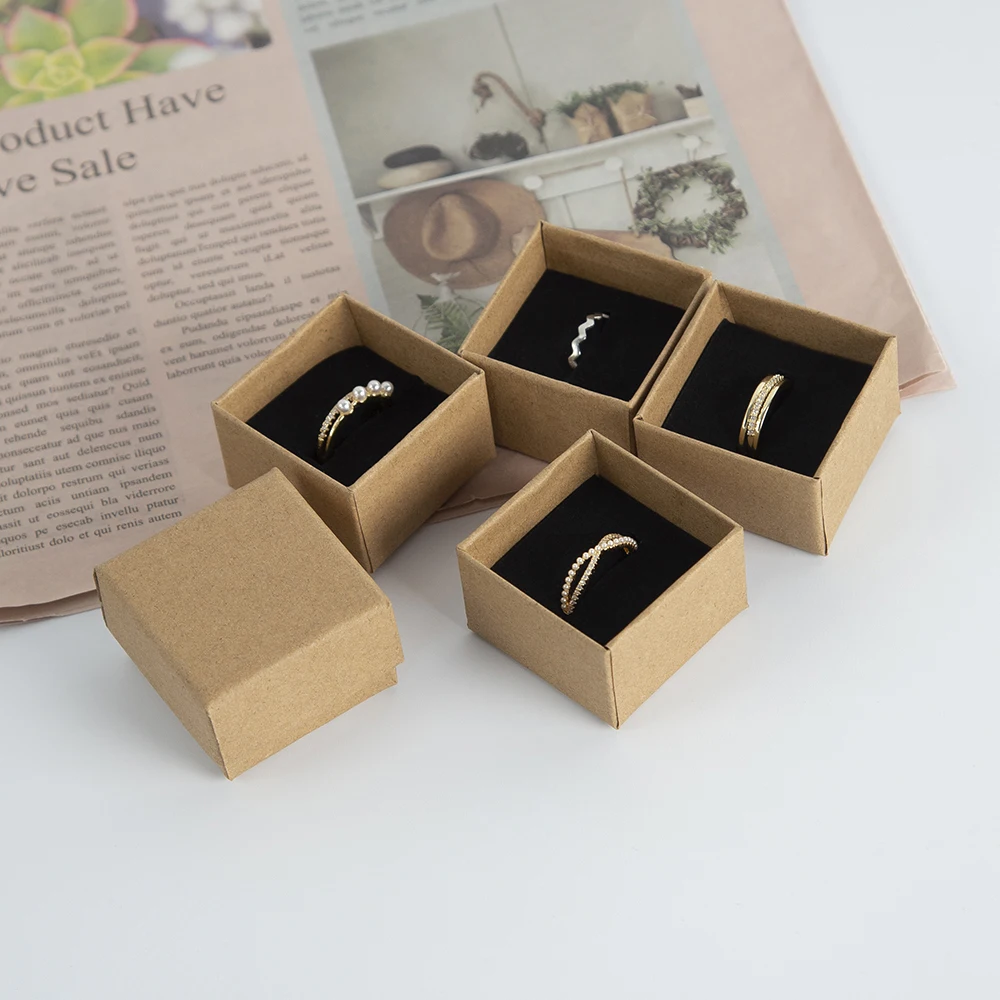 24pcs 4x4x3cm Ring Jewelry Kraft Box Brown Organizer Carton Cardboard Travel Jewelry Gift Packaging Box Case With Sponge Inside