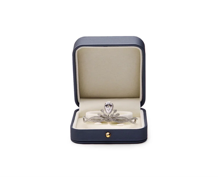 Oirlv Leather Jewelry Ring Box Jewelry Organizer Necklace Pendant Bracelet Long Chain Storage Box Packaging Gift Box for Wedding