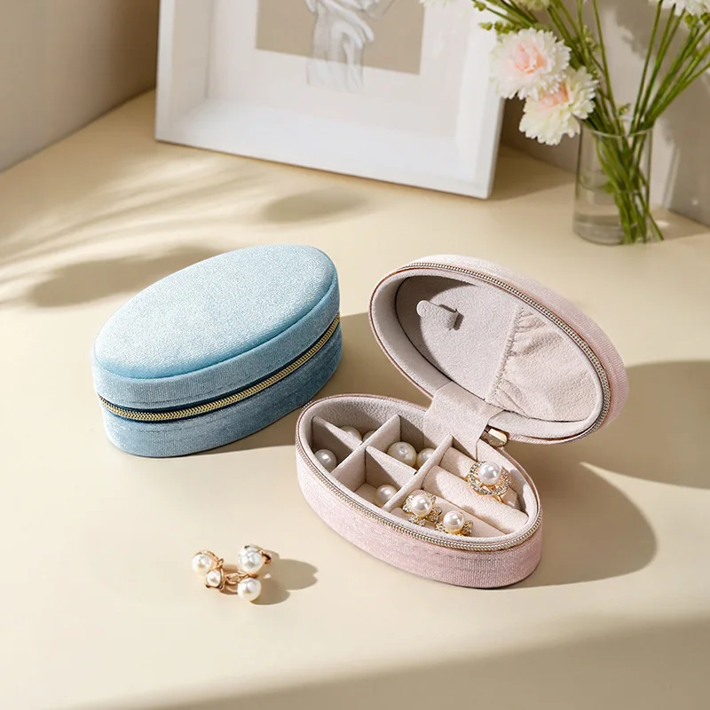 Retro Oval Velvet Mini Portable Jewelry Box For Rings Earrings Bracelets Necklaces