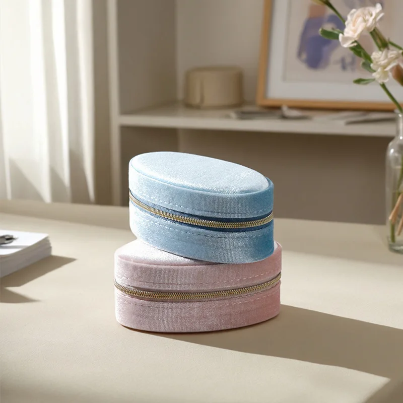Retro Oval Velvet Mini Portable Jewelry Box For Rings Earrings Bracelets Necklaces