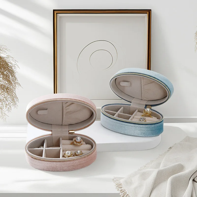 Retro Oval Velvet Mini Portable Jewelry Box For Rings Earrings Bracelets Necklaces