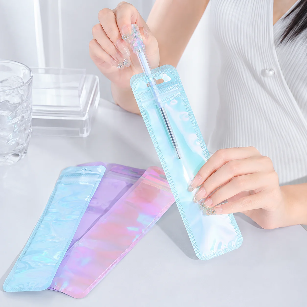50pcs Holographic Packaging Bags Colorful Resealable Plastic Bags with Hang Hole for DIY Beaded Pens Jewelry and Small Craft