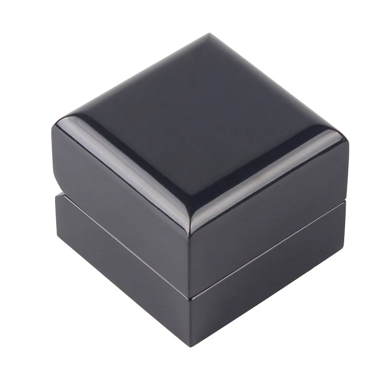 Hot Sale High Gloss Piano Lacquer Finish Wood Wedding Ring Earrings Jewelry Box Small Luxury Jewellery Gift Storage Display Case