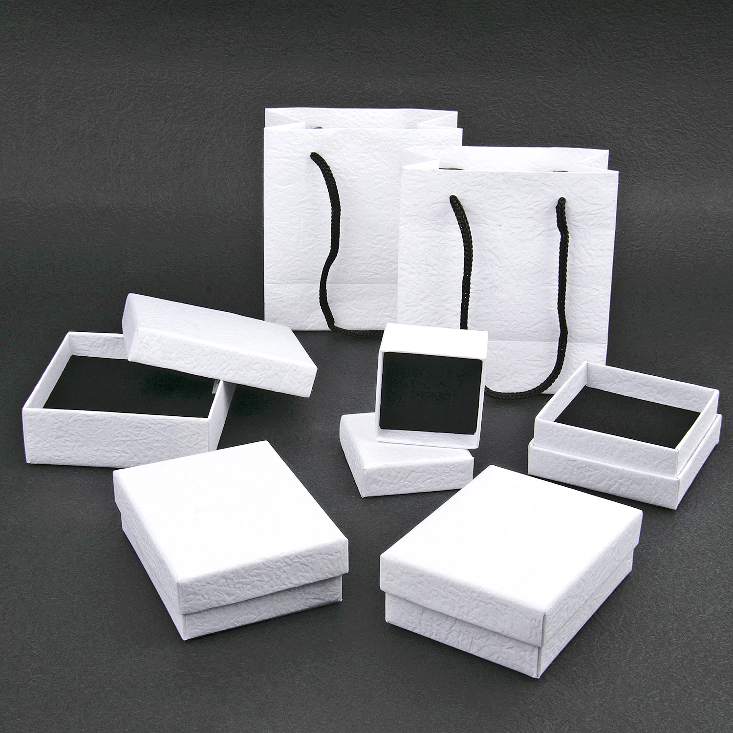1pc Embossed Crafts White Box Fashion Paper Display Gift Boxes Engagement Ring For Earring Necklace Bracelet Packaging Container
