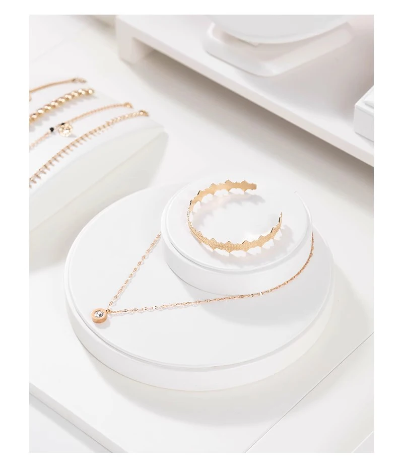 White Leather Pendant Necklace Chain Jewellery Display Bust Mannequin Stand Holder Rack Bracelet Earrings Ring Counter Organizer