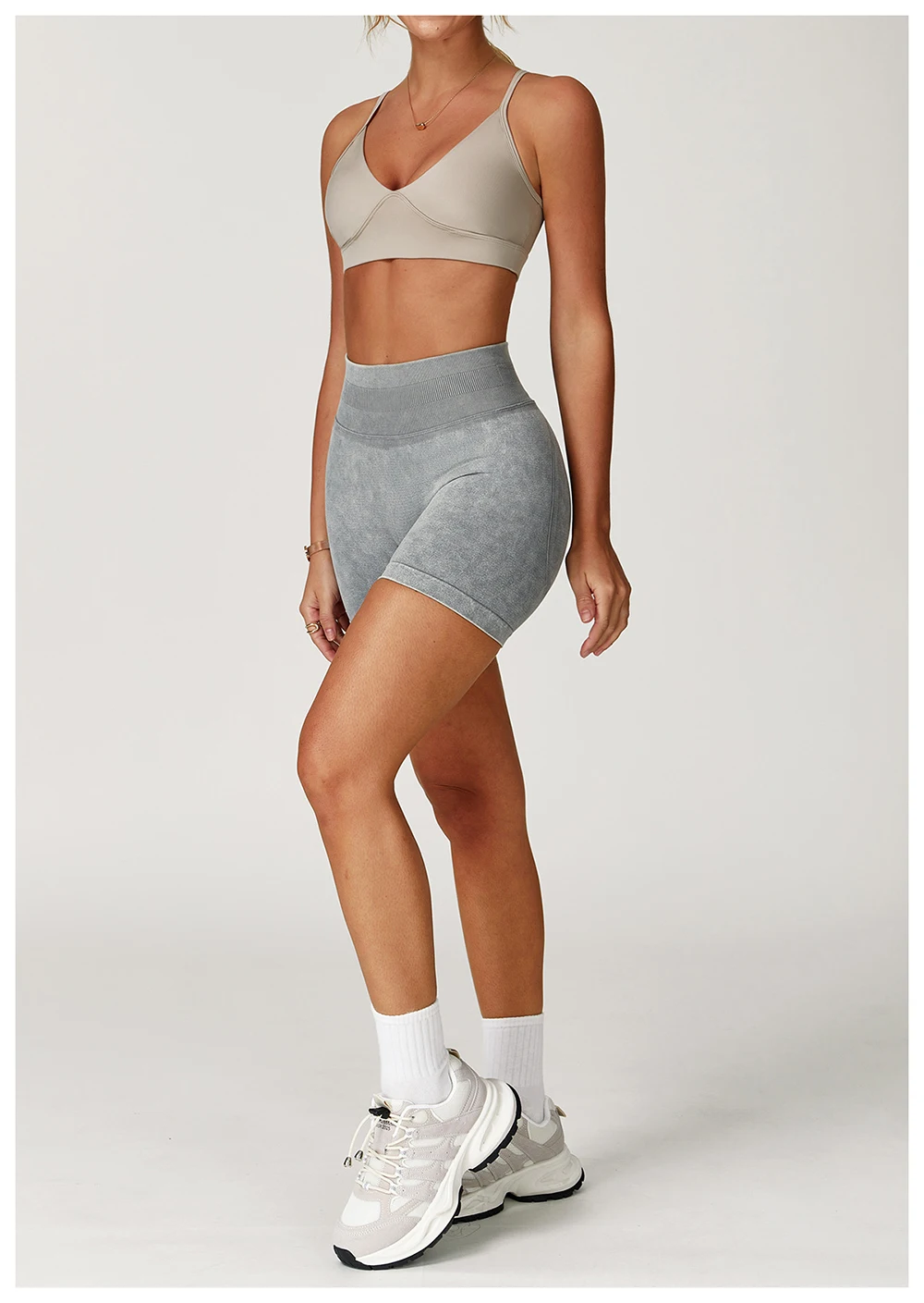 Fashionable Sexy Seamless Sand-Washed Yoga Shorts High-Waisted Hip-Lifting Shorts Tight Running Sports Fitness Yoga Pants Women